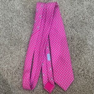 Bright Pink Patterned Silk Tie